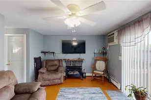 7 Notre Dame St, Central Falls, RI 02863 - Photo 16