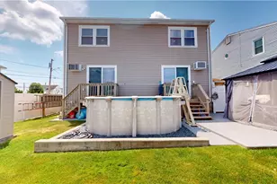 7 Notre Dame St, Central Falls, RI 02863 - Photo 4