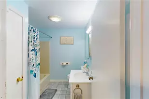 7 Notre Dame St, Central Falls, RI 02863 - Photo 26