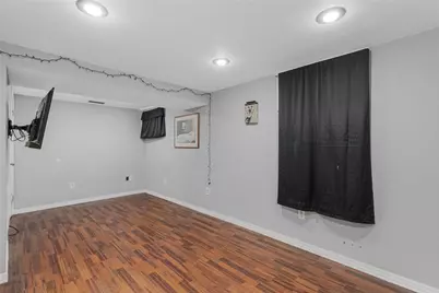 100 Penguin Avenue, Warwick, RI 02818 - Photo 28