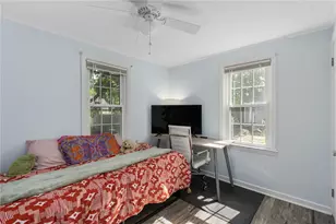 100 Penguin Ave, Warwick, RI 02818 - Photo 20