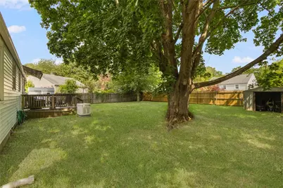100 Penguin Avenue, Warwick, RI 02818 - Photo 38