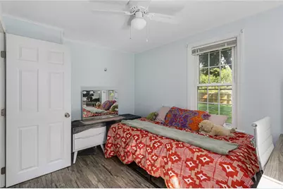 100 Penguin Avenue, Warwick, RI 02818 - Photo 22
