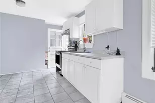 353 Washington St, West Warwick, RI 02893 - Photo 20