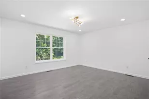 18 Pleasant View Ave, Johnston, RI 02919 - Photo 12
