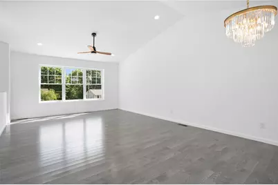 18 Pleasantview Avenue, Johnston, RI 02919 - Photo 6