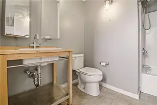 28 Bayley St St, Pawtucket, RI 02860 - Photo 10