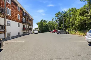 1190 Charles St, North Providence, RI 02904 - Photo 28