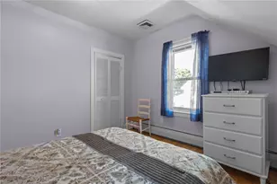 112 Owen Ave, Pawtucket, RI 02860 - Photo 18