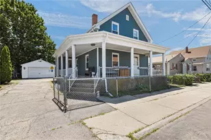 112 Owen Ave, Pawtucket, RI 02860 - Photo 2