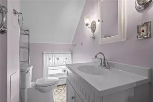112 Owen Ave, Pawtucket, RI 02860 - Photo 24