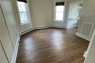 115 Keene St, Providence, RI 02906 - Photo 12