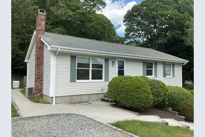 196 E Narragansett Avenue, South Kingstown, RI 02879 - Photo 16