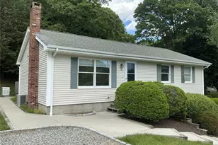 196 E Narragansett Ave, South Kingstown, RI 02879 - Photo 16