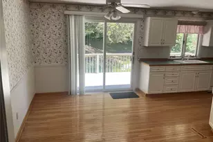 196 E Narragansett Ave, South Kingstown, RI 02879 - Photo 6