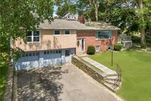 10 Johnnycake Ln, Portsmouth, RI 02871 - Photo 2