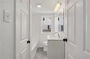 125 Olympia Ave, Pawtucket, RI 02861 - Photo 12