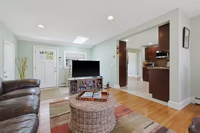 80 Circuit Drive, East Providence, RI 02915 - Photo 8