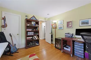 80 Circuit Dr, East Providence, RI 02915 - Photo 26