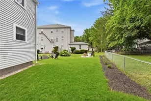 21 Portland St, Lincoln, RI 02838 - Photo 46
