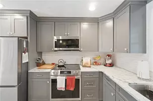 21 Portland St, Lincoln, RI 02838 - Photo 18