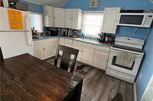 240 Cards Pond Rd, South Kingstown, RI 02879 - Photo 12