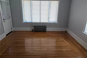 40 Fairview Ave, Pawtucket, RI 02860 - Photo 4