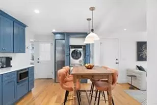 17 Willow St, Newport, RI 02840 - Photo 6