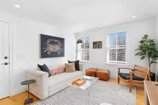 17 Willow St, Newport, RI 02840 - Photo 2