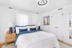 17 Willow St, Newport, RI 02840 - Photo 10