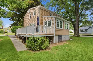 10 Sprague St, Cumberland, RI 02864 - Photo 30