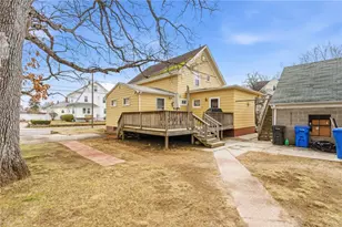 211 Woodbine St, Cranston, RI 02910 - Photo 6