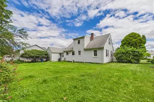24 Sweet Fern Dr, Cranston, RI 02921 - Photo 2