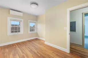 123 Elmwood Ave, Providence, RI 02907 - Photo 12