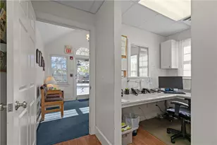 74 Valley Rd, Middletown, RI 02842 - Photo 8