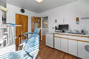 74 Valley Rd, Middletown, RI 02842 - Photo 16