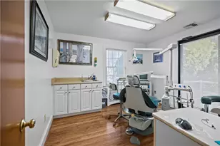 74 Valley Rd, Middletown, RI 02842 - Photo 20