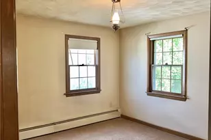 24 Jacqueline Dr, Providence, RI 02909 - Photo 10