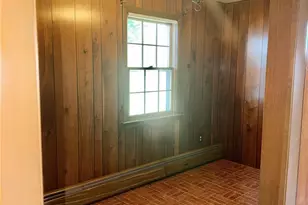 24 Jacqueline Dr, Providence, RI 02909 - Photo 8
