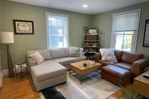 35 Elm St, Newport, RI 02840 - Photo 12
