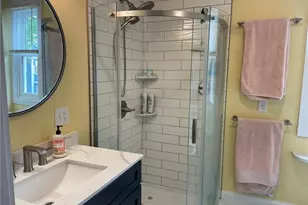 35 Elm St, Newport, RI 02840 - Photo 22