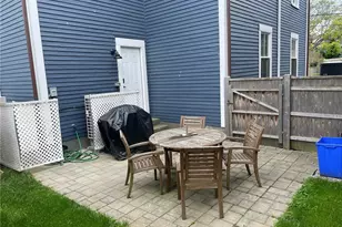 35 Elm St, Newport, RI 02840 - Photo 24