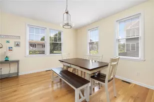 40 Lakeworth Ave, Narragansett, RI 02882 - Photo 10