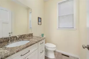 40 Lakeworth Ave, Narragansett, RI 02882 - Photo 14