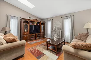 8 Birchwood Ln, Coventry, RI 02816 - Photo 16