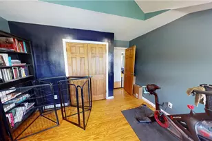 101 Grand View St, Providence, RI 02906 - Photo 14