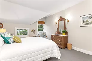 300 Kenyon Ave, South Kingstown, RI 02879 - Photo 22