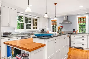 300 Kenyon Ave, South Kingstown, RI 02879 - Photo 26