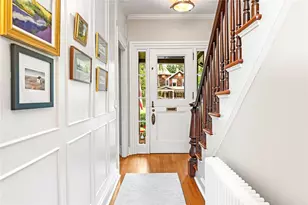 300 Kenyon Ave, South Kingstown, RI 02879 - Photo 6