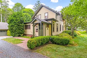 300 Kenyon Ave, South Kingstown, RI 02879 - Photo 2